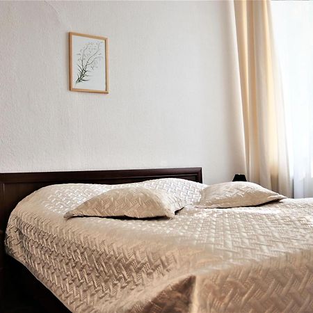 Hostel Louna Pärnu Esterno foto